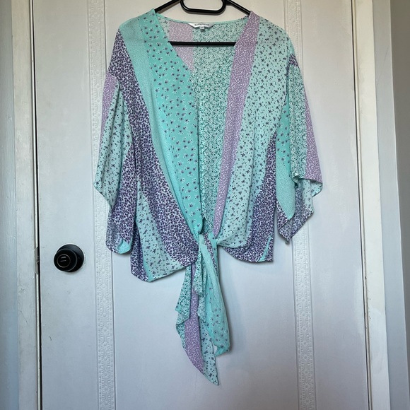 Multi media summer light weight tie in front blouse - Picture 2 of 5